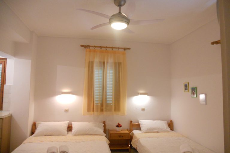 studio with balcony inside view c